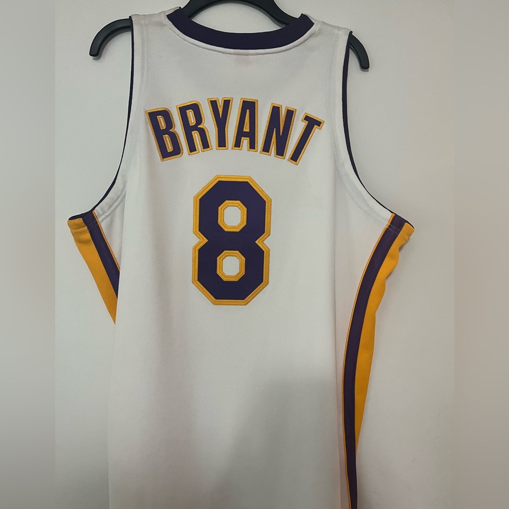 Kobe Bryant Lakers Jersey #8 White & Gold